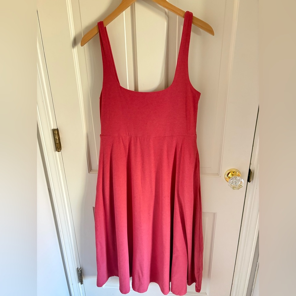 Beyond Yoga Featherweight At The Ready Square Neck Midi Dress - Picture 4 of 11
